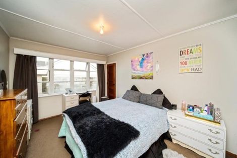 Photo of property in 170 South Road, Hawera, 4610