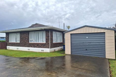 Photo of property in 1/468 Swanson Road, Ranui, Auckland, 0612