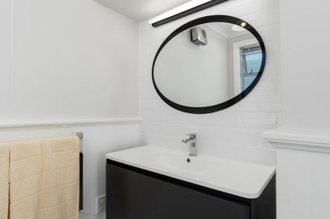 Photo of property in 63 Harbour View Road, Omokoroa, 3114