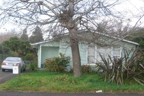 Photo of property in 14 Calvert Street, Papakura, 2110