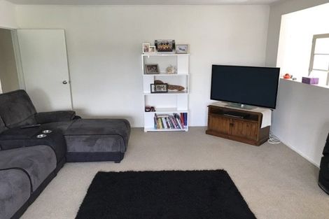 Photo of property in 6 Rainbow Place, Wattle Downs, Auckland, 2103