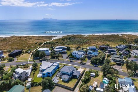 Photo of property in 30 Papaunahi Road, Bowentown, Waihi Beach, 3177