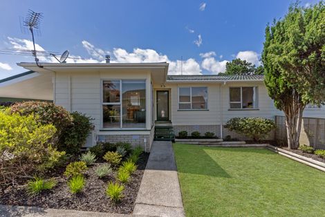Photo of property in 1/81 Archmillen Avenue, Pakuranga Heights, Auckland, 2010