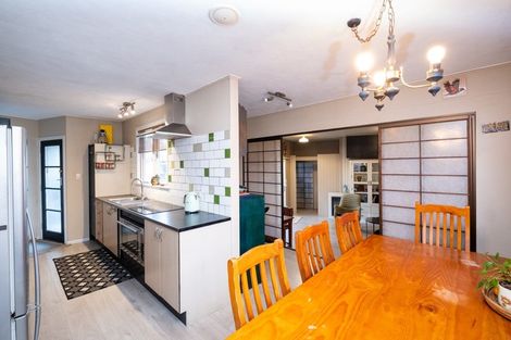 Photo of property in 2 Jarvis Place, Taradale, Napier, 4112