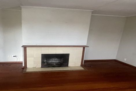 Photo of property in 3 Evans Road, Glen Eden, Auckland, 0602