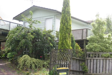 Photo of property in 22 Tetrarch Place, Totara Vale, Auckland, 0629