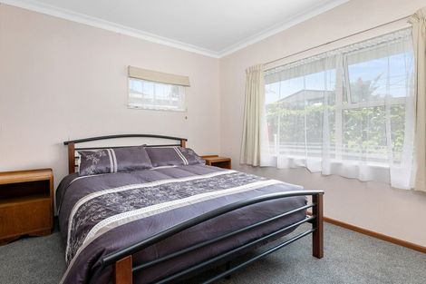 Photo of property in 66 Omokoroa Road, Omokoroa, 3114