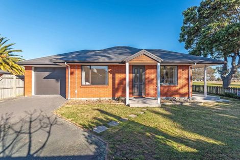 Photo of property in 213b Wainoni Road, Avondale, Christchurch, 8061