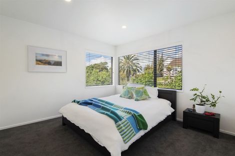 Photo of property in 7 Rangitoto Terrace, Milford, Auckland, 0620