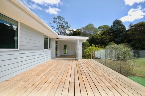Photo of property in 2/130 Spinella Drive, Bayview, Auckland, 0629