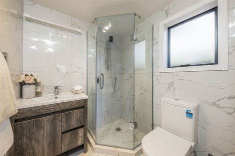 Photo of property in 15 Heidi Crescent, Flat Bush, Auckland, 2016