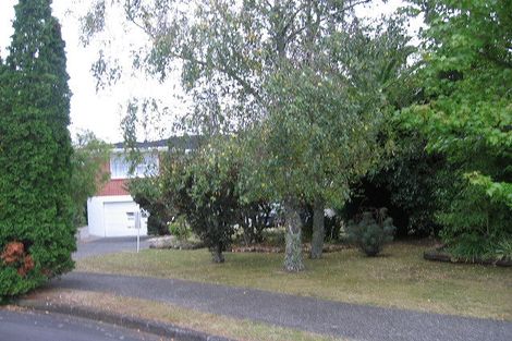 Photo of property in 6 Kerrymaria Place, Hillcrest, Auckland, 0627