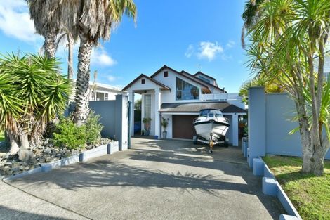 Photo of property in 54 Ardern Avenue, Stanmore Bay, Whangaparaoa, 0932