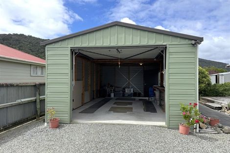 Photo of property in 14 Baillie Place, Cobden, Greymouth, 7802