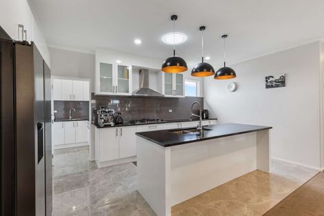 Photo of property in 14 Kirklee Lane, Pokeno, 2402