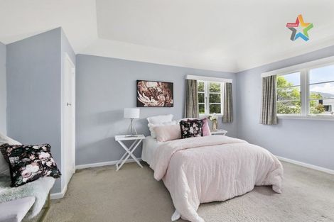 Photo of property in 28 Marina Grove, Hutt Central, Lower Hutt, 5010