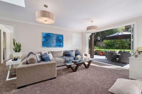 Photo of property in 59 Lonely Road, Fairview Heights, Auckland, 0632