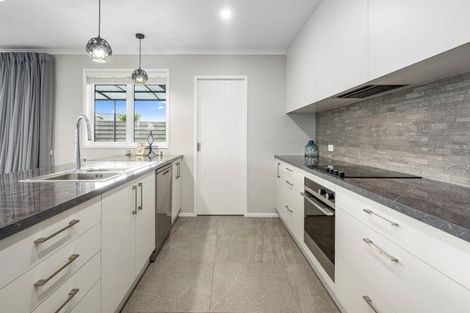 Photo of property in 5 Larches Lane, Kinloch, Taupo, 3377