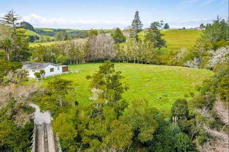 Photo of property in 901 West Coast Road, Makarau, Warkworth, 0981
