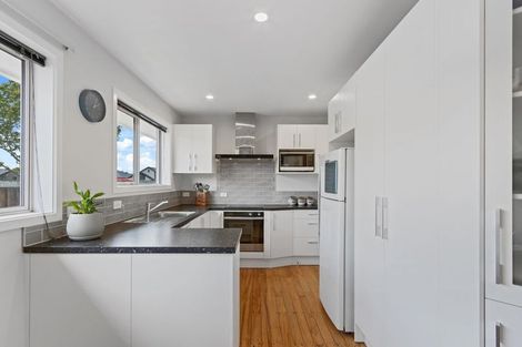 Photo of property in 324 Yaldhurst Road, Avonhead, Christchurch, 8042