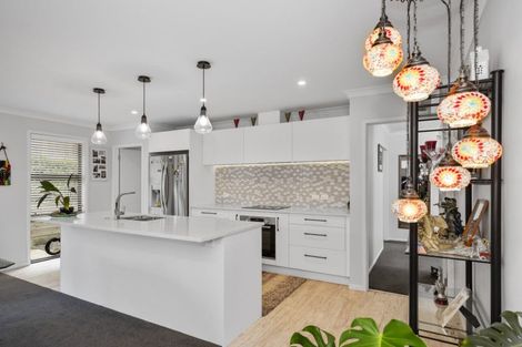 Photo of property in 3 Herring Place, Omokoroa, 3114