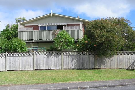 Photo of property in 40 Spence Road, Henderson, Auckland, 0612