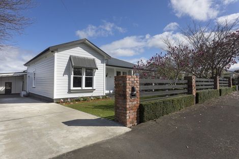 Photo of property in 11 Albert Street, Dannevirke, 4930