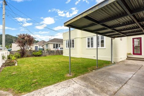 Photo of property in 30 Murray Street, Wallaceville, Upper Hutt, 5018