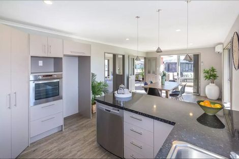 Photo of property in 71 Overbury Crescent, Rolleston, 7614