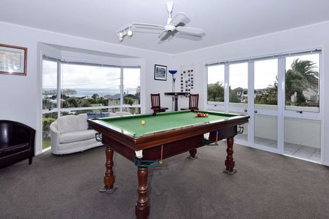 Photo of property in 51 Tiri Road, Manly, Whangaparaoa, 0930