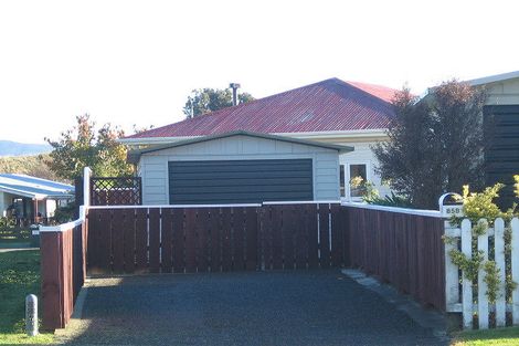 Photo of property in 85a Arawhata Road, Paraparaumu, 5032