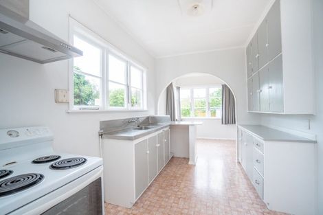 Photo of property in 6 Rangiora Avenue, Roslyn, Palmerston North, 4414