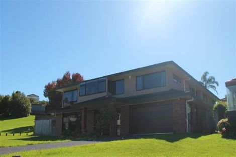 Photo of property in 7 Spears Place, Botany Downs, Auckland, 2010