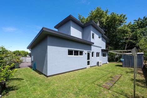 Photo of property in 20b Grand Vue Road, Kawaha Point, Rotorua, 3010