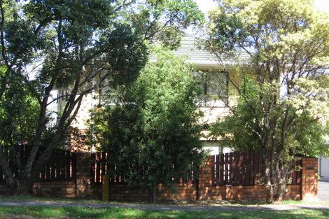 Photo of property in 2/272 Glenvar Road, Torbay, Auckland, 0630