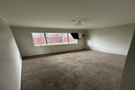 Photo of property in 1/59 Archibald Road, Kelston, Auckland, 0602