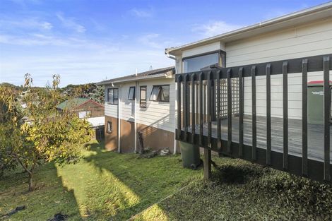 Photo of property in 3/43-53 Chivalry Road, Glenfield, Auckland, 0629