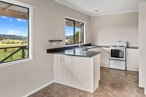 Photo of property in 33 Johnson Road, Hukerenui, Hikurangi, 0182