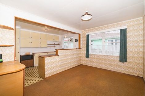 Photo of property in 18 Ellesmere Crescent, Highbury, Palmerston North, 4412