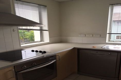 Photo of property in 3 Opito Way, East Tamaki, Auckland, 2013