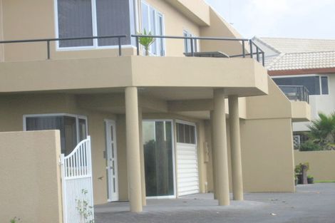 Photo of property in 9 Surf Road, Mount Maunganui, 3116