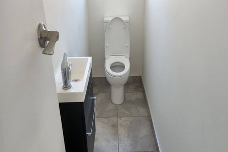 Photo of property in 43 Russleigh Drive, Dinsdale, Hamilton, 3204