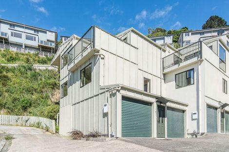 Photo of property in 3/19 Onslow Road, Khandallah, Wellington, 6035