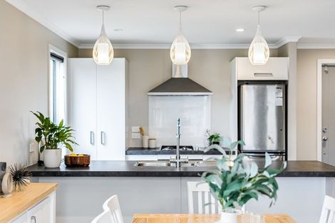 Photo of property in 15 Banks Boulevard, Whitby, Porirua, 5024