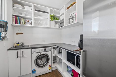 Photo of property in 81 Taupo View Road, Taupo, 3330