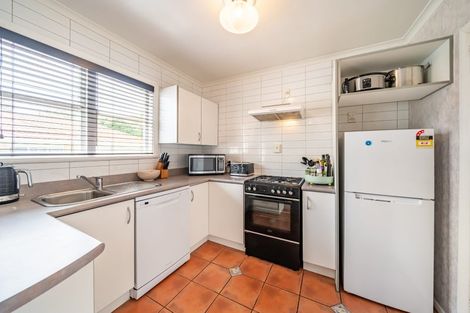 Photo of property in 31 Heretaunga Square, Silverstream, Upper Hutt, 5019