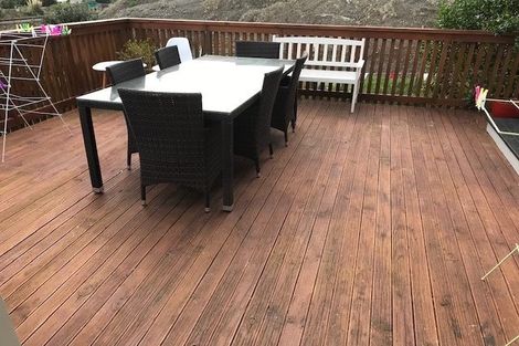 Photo of property in 28 Matenga Street, Waikanae, 5036