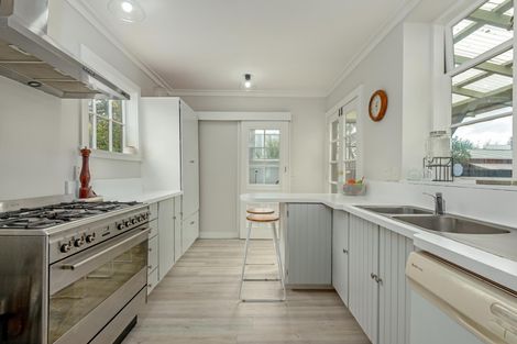 Photo of property in 29 Karamea Crescent, Kelvin Grove, Palmerston North, 4414