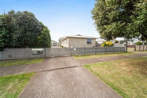 Photo of property in 28 Kamahi Avenue, Hawera, 4610