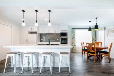 Photo of property in 56 Spriggs Crescent, Greenmeadows, Napier, 4112